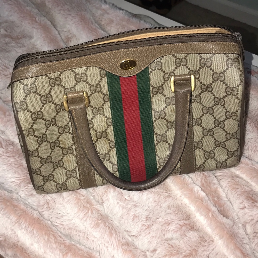 GUCCI “Accessory Collection”